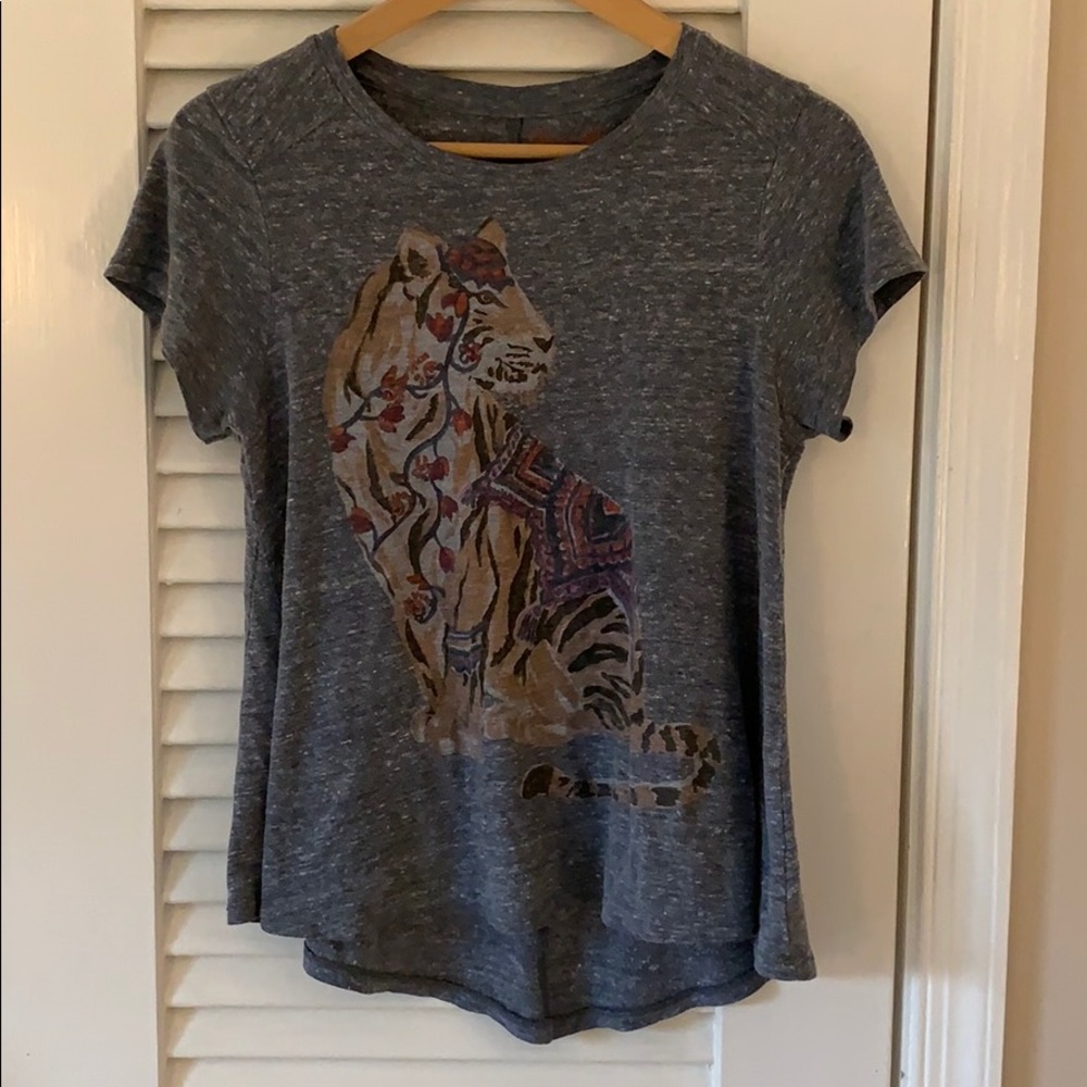 Lucky Brand T-Shirt (Size XS)